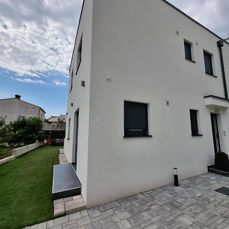 Holiday House Gavran Водице Екстериор снимка