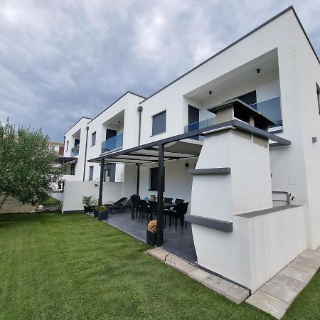 Holiday House Gavran Водице Екстериор снимка