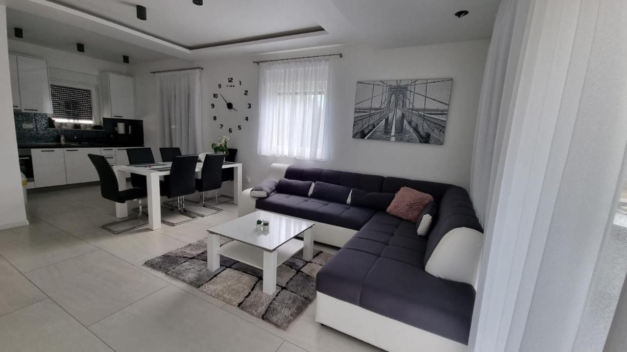 Holiday House Gavran Водице Екстериор снимка