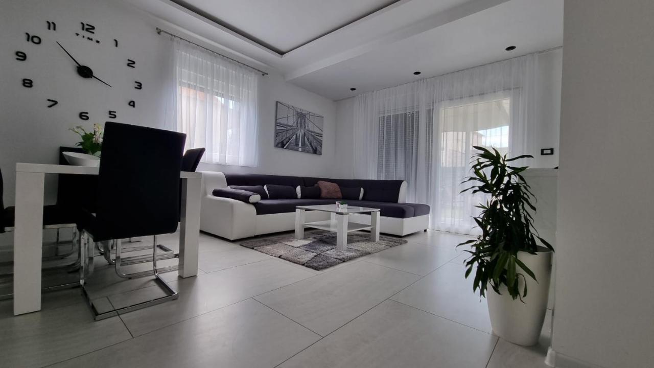 Holiday House Gavran Водице Екстериор снимка