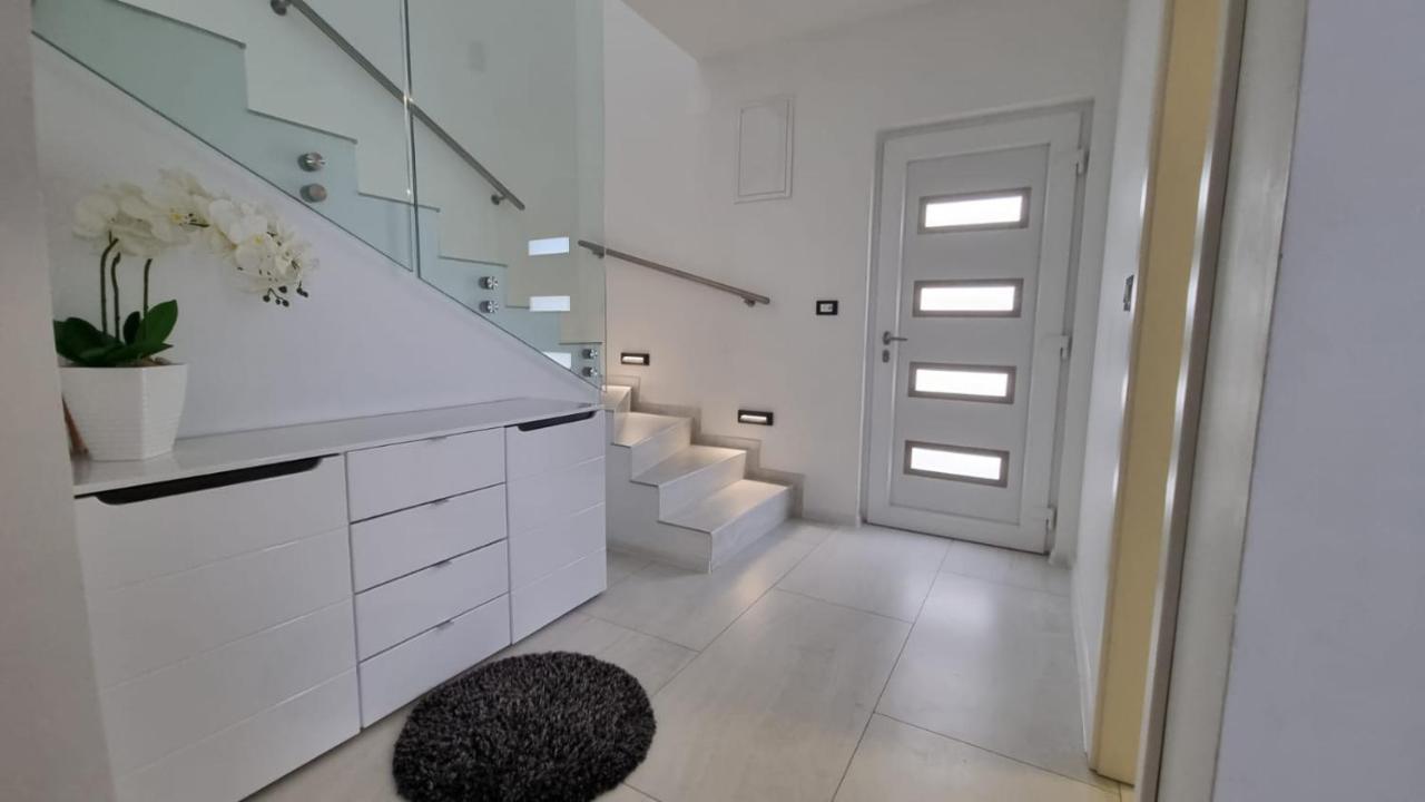 Holiday House Gavran Водице Екстериор снимка